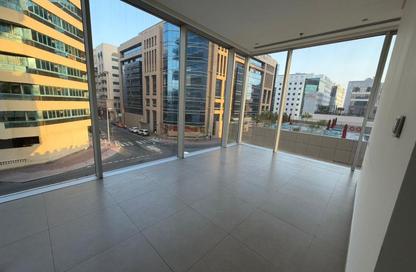 Main Road Fantastic Location mixed use G+7 Plot