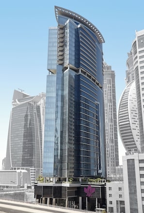 Fully Furnished | High Floor | Vacant